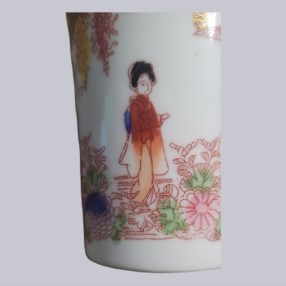 Vintage Geisha Girl's Porcelain Cup - Picture 8 of 12